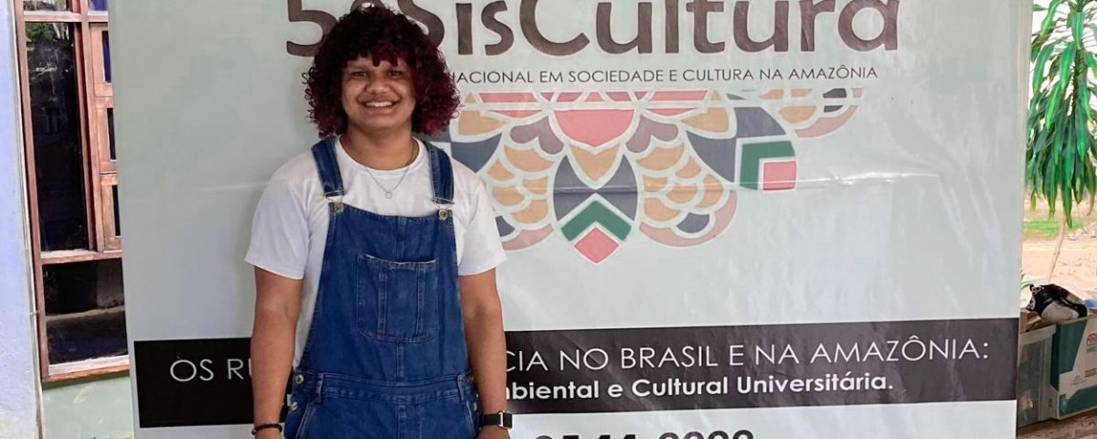Discente da UFAM Parintins apresenta trabalho em seminário internacional em Manaus